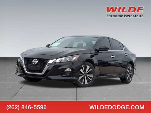 Used 2020 Nissan Altima 2.5 SL image 1
