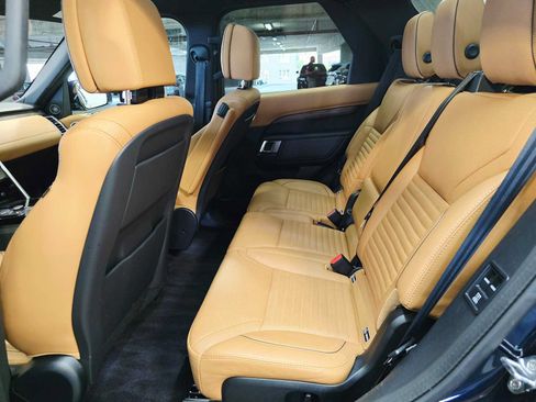 Used 2020 Land Rover Discovery HSE Luxury AWD/4WD image 25