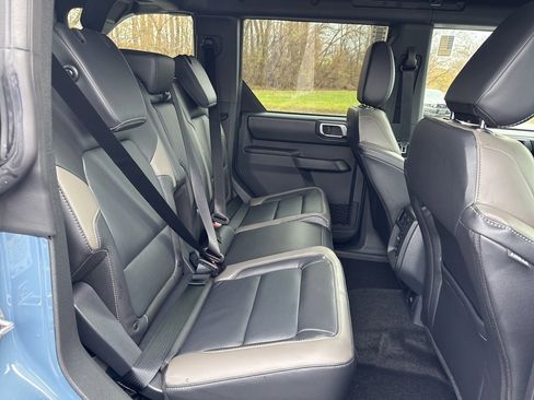 New 2025 Ford Bronco Outer Banks w/ Sasquatch Package image 15