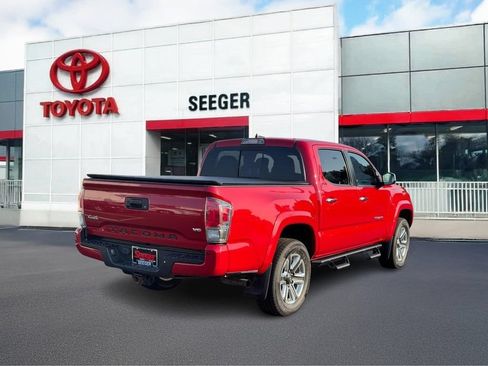 Used 2018 Toyota Tacoma Limited AWD/4WD image 3