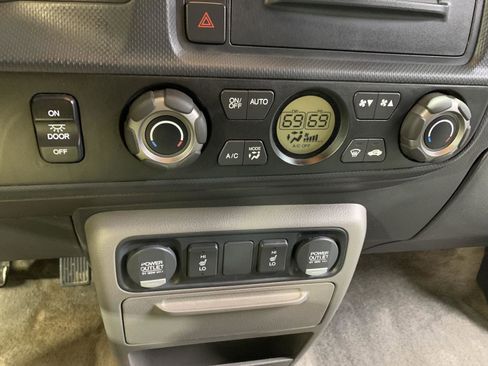 Used 2011 Honda Ridgeline RTL image 23