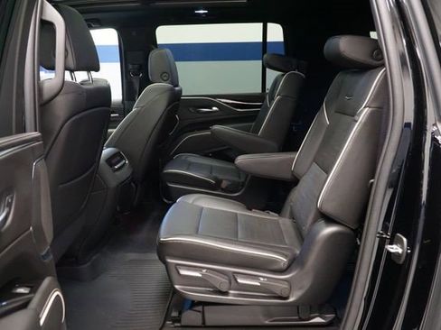 Certified 2022 Cadillac Escalade ESV Sport AWD/4WD image 23