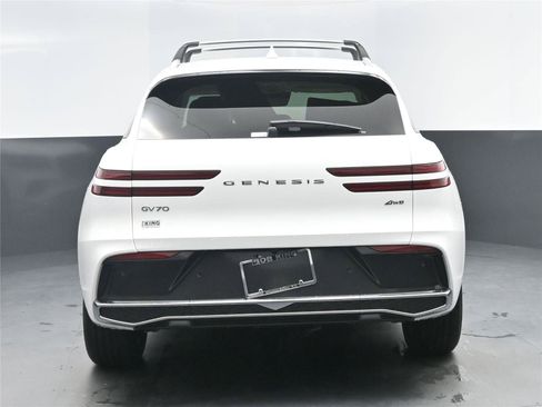 New 2026 Genesis GV70 2.5T Select image 13