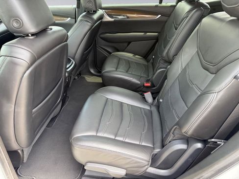 Certified 2023 Cadillac XT6 Sport w/ LPO, ONYX Package AWD/4WD image 17