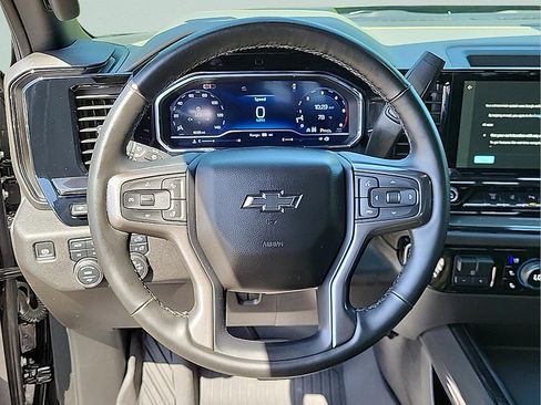 Used 2025 Chevrolet Silverado 2500 ZR2 w/ ZR2 Bison Edition AWD/4WD image 17
