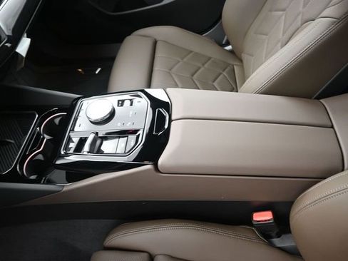 New 2026 BMW 530i image 9