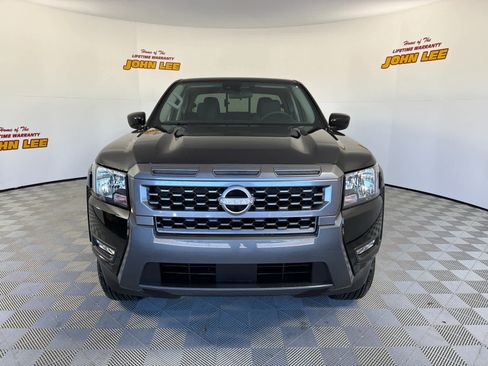 New 2025 Nissan Frontier SV w/ SV Convenience Package image 9