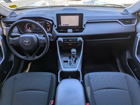 Used 2023 Toyota RAV4 XLE image 19