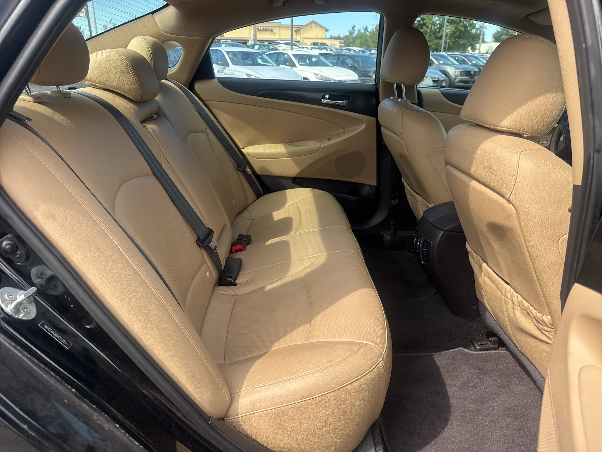 Used 2013 Hyundai Sonata Limited w/ Premium Pkg FWD image 16