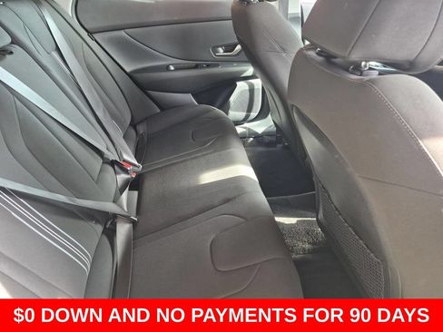 Used 2025 Hyundai Elantra SEL FWD image 29