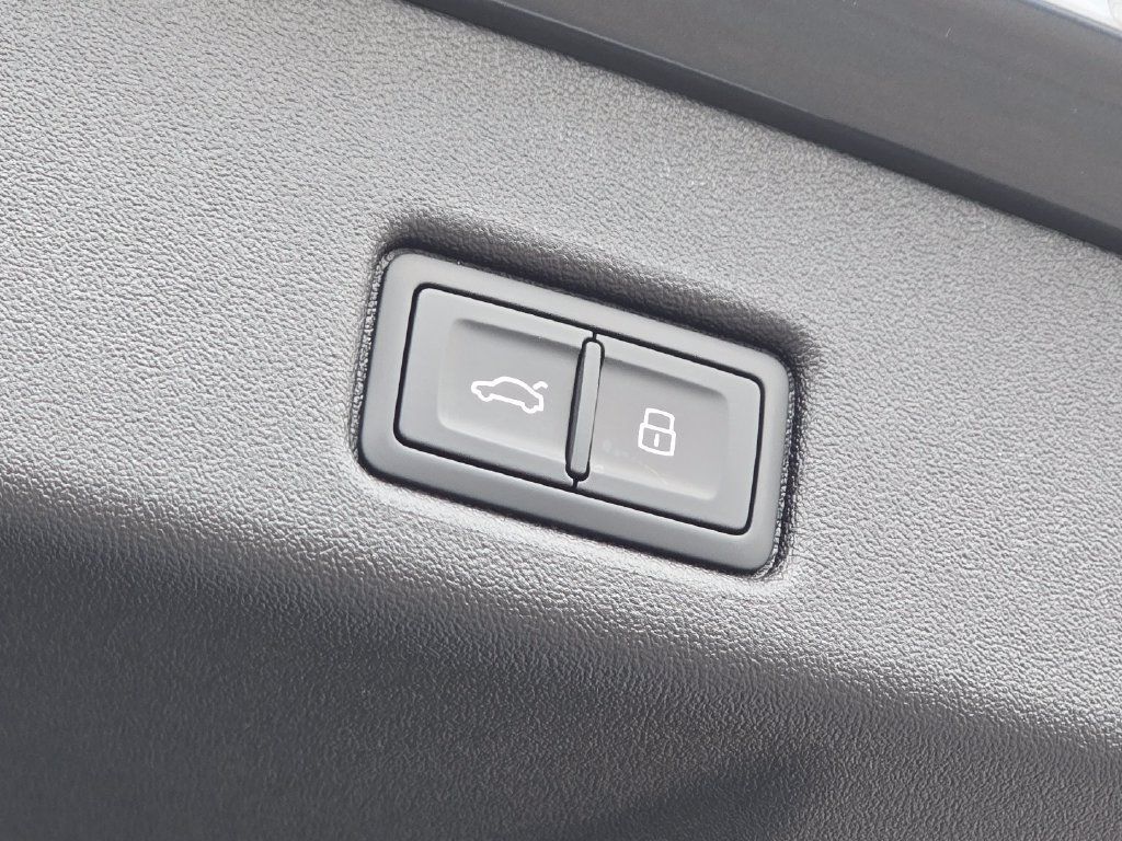 Certified 2025 Audi Q5 Premium Plus w/ Premium Plus AWD/4WD image 20