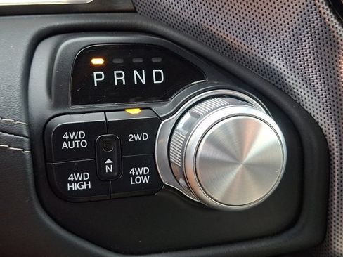 Used 2020 RAM 1500 Limited w/ Body Color Bumper Group AWD/4WD image 14