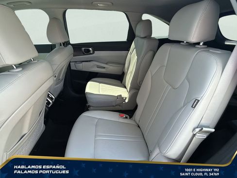 Used 2025 Kia Sorento EX w/ Panoramic Sunroof Package AWD/4WD image 21