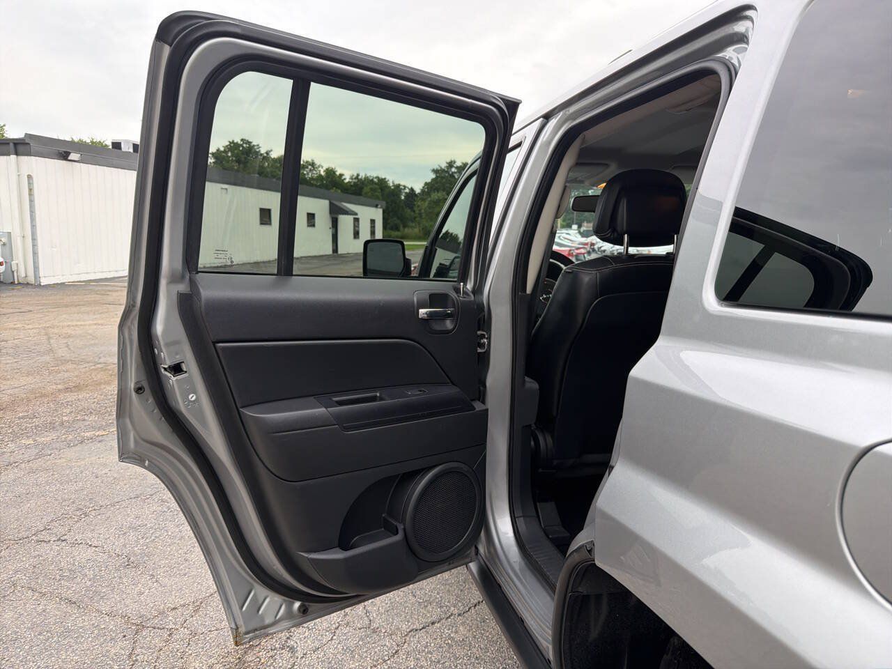 Used 2015 Jeep Patriot Sport w/ Power Value Group AWD/4WD image 19
