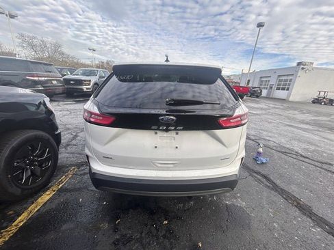 Used 2023 Ford Edge SEL image 6