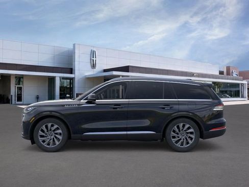 New 2026 Lincoln Aviator 2WD image 4