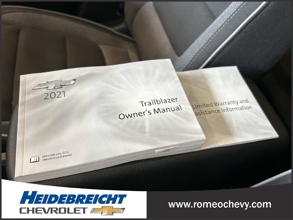 Used 2021 Chevrolet TrailBlazer LT w/ Sun and Liftgate Package FWD image 29