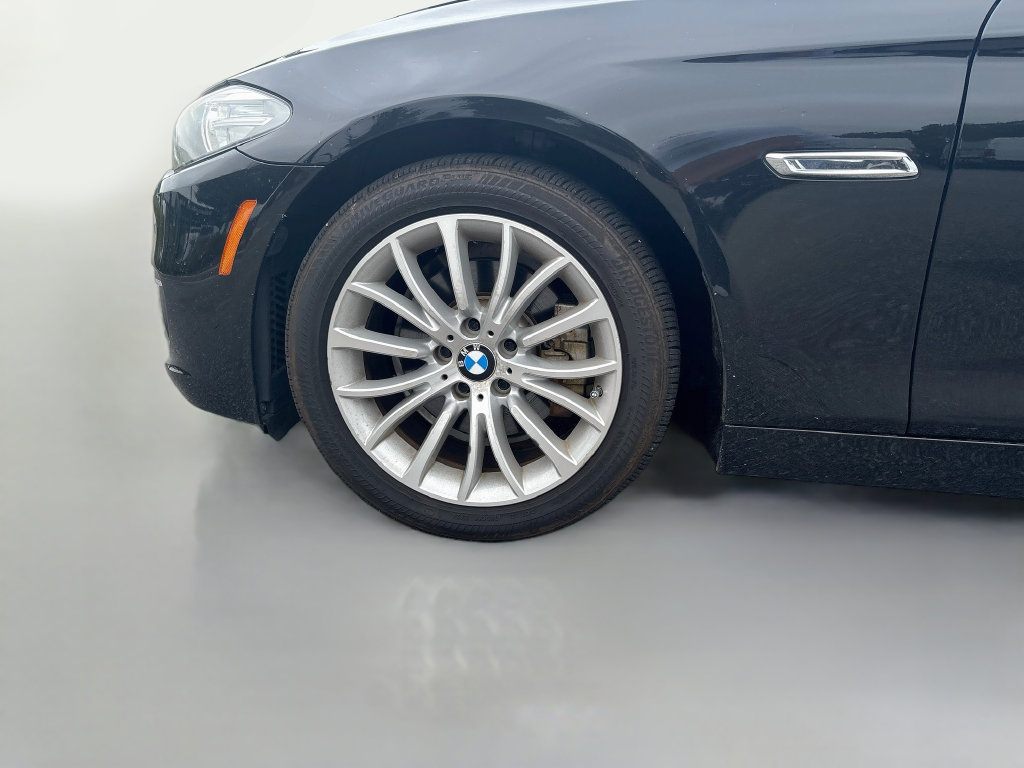 Used 2015 BMW 528i xDrive Sedan AWD/4WD image 12