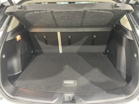 Used 2025 Buick Encore GX Avenir w/ Avenir Technology Package image 9