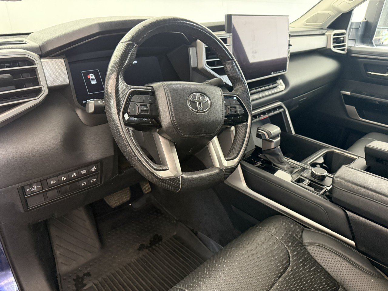 Used 2023 Toyota Tundra Limited AWD/4WD image 15