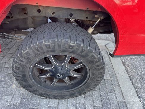 Used 2017 Ford F150 XLT image 6