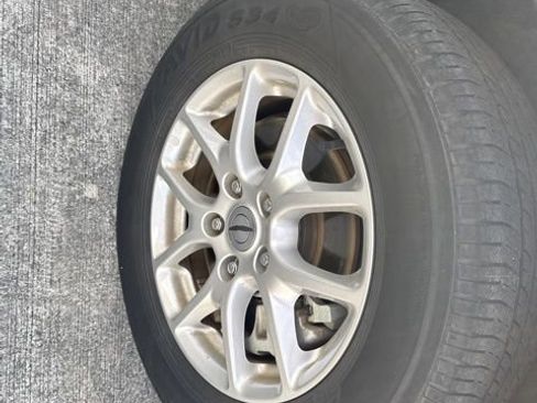 Used 2023 Chrysler Voyager LX image 20