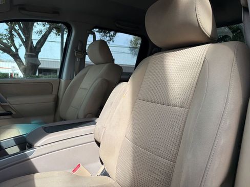 Used 2014 Nissan Titan SV w/ SV Value Truck Package image 14