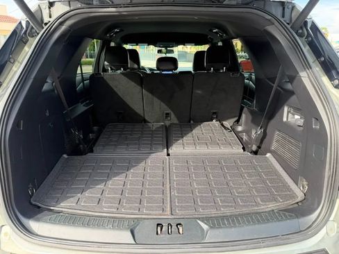 Used 2020 Ford Explorer XLT w/ Equipment Group 202A RWD image 28