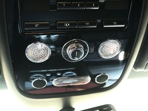 Used 2014 Bentley Flying Spur W12 AWD/4WD image 24