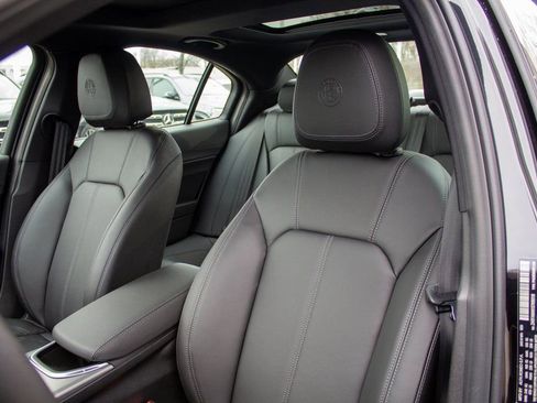 New 2025 Alfa Romeo Giulia AWD image 12