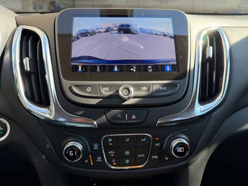 Used 2023 Chevrolet Equinox LT image 29
