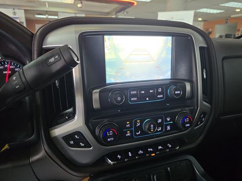 Used 2017 GMC Sierra 1500 SLT AWD/4WD image 22