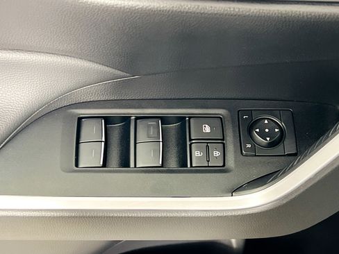 Used 2025 Toyota RAV4 XLE w/ Convenience Package FWD image 16