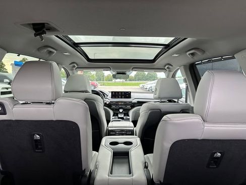 Used 2023 Acura MDX FWD w/ Technology Package image 10
