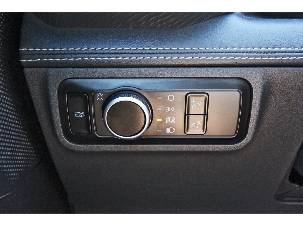 Used 2025 Ford Mustang Convertible RWD image 21