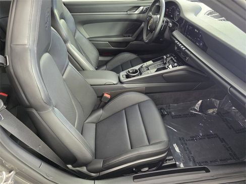 Used 2020 Porsche 911 Carrera image 31