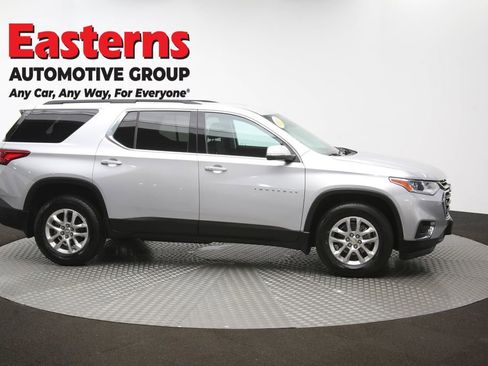 Used 2021 Chevrolet Traverse LT AWD/4WD image 45