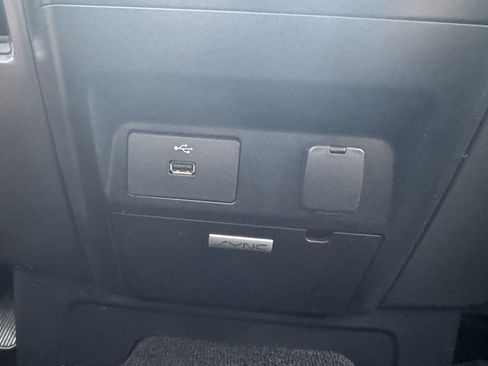 Used 2016 Ford F150 XLT image 15