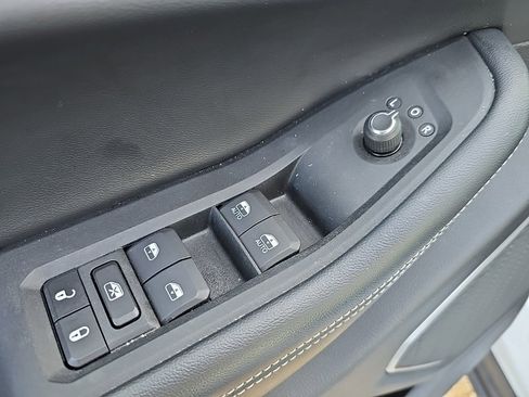 Used 2022 Jeep Grand Cherokee L Limited image 8