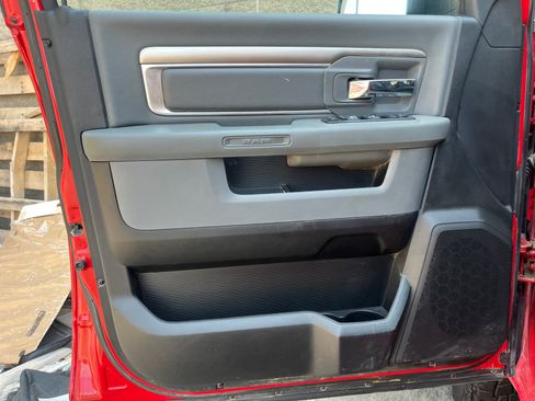 Used 2018 RAM 2500 Big Horn AWD/4WD image 9