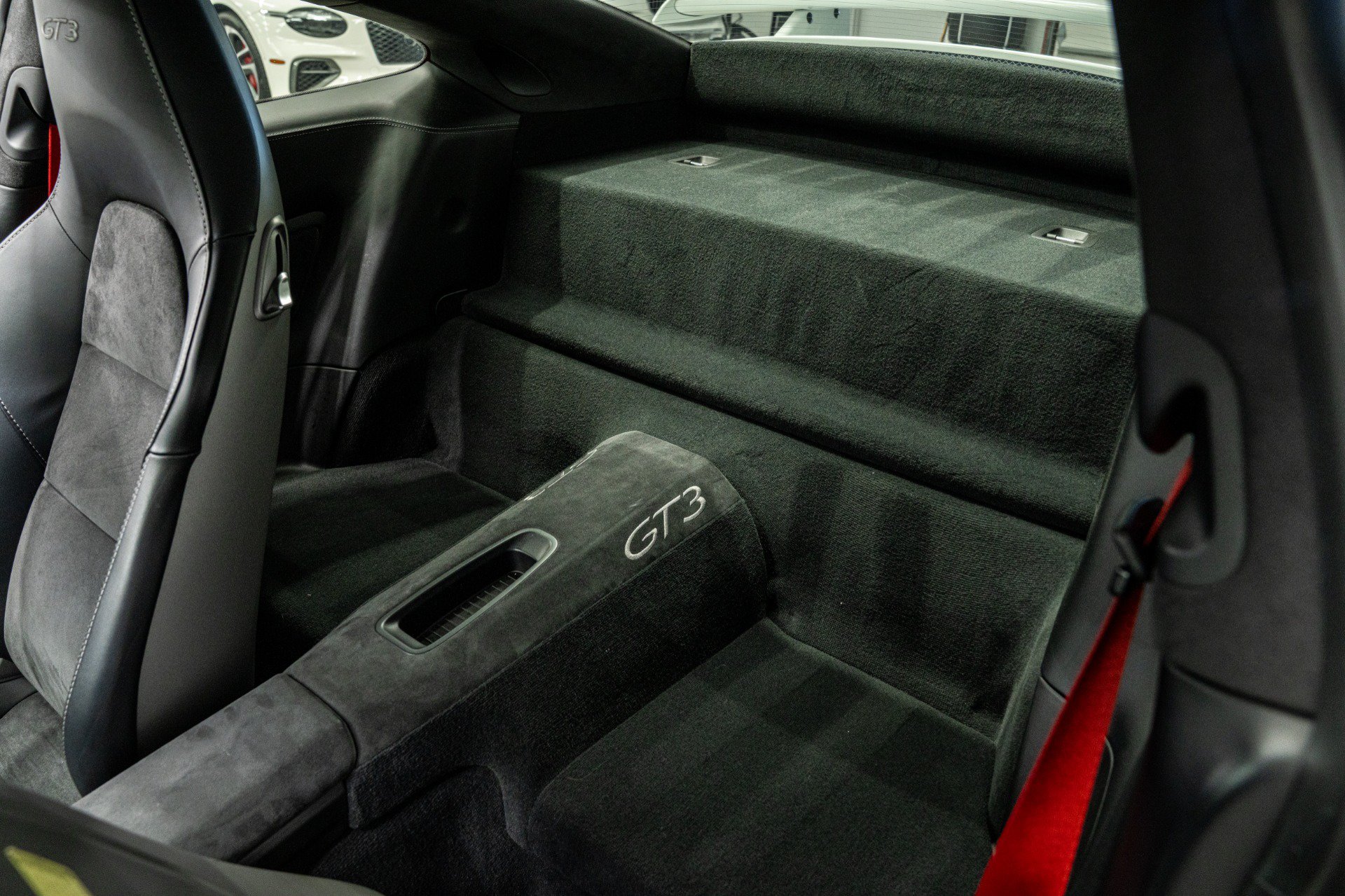 Used 2015 Porsche 911 GT3 RWD image 15