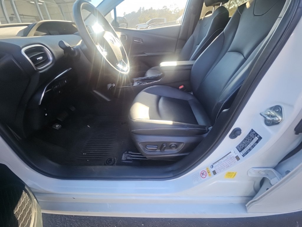 Used 2022 Toyota Prius Prime XLE FWD image 10