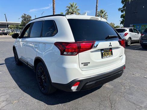 Used 2019 Mitsubishi Outlander LE FWD image 6