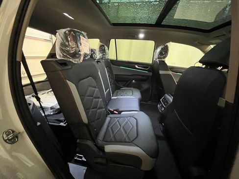 New 2026 Volkswagen Atlas Peak Edition AWD/4WD image 23