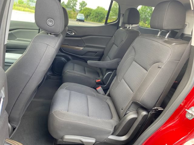 Used 2022 GMC Acadia SLE w/ Driver Convenience Package FWD image 18