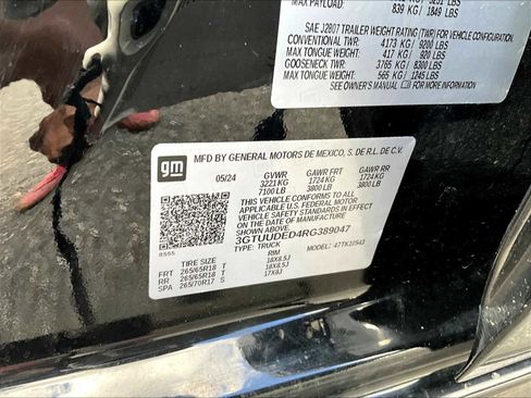 Used 2024 GMC Sierra 1500 SLT image 37