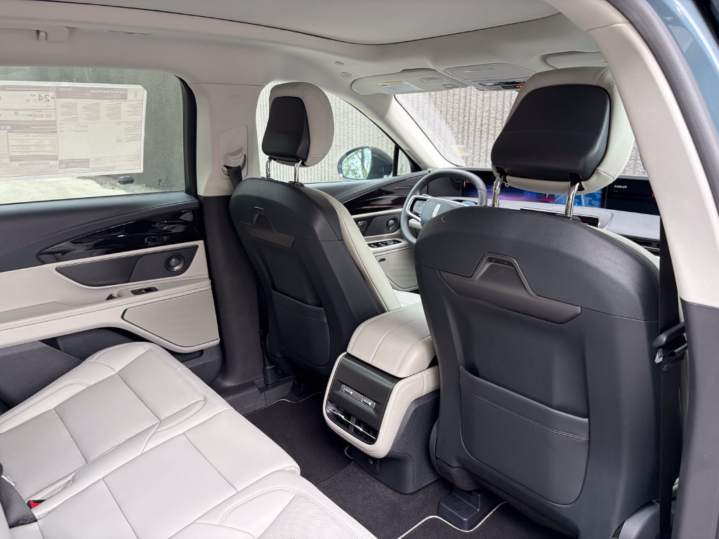 New 2026 Lincoln Nautilus Premier w/ Equipment Group 102A AWD/4WD image 22