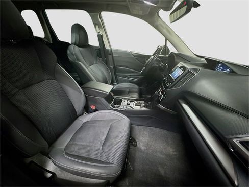 Used 2021 Subaru Forester Premium image 30