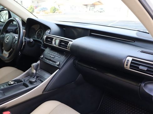 Used 2015 Lexus IS 250 w/ Premium Package image 17
