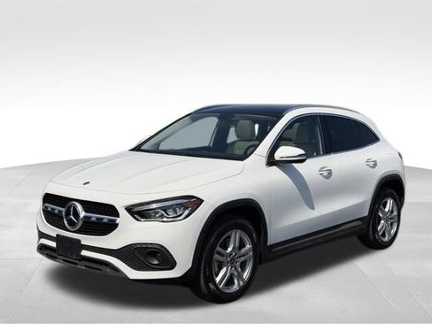 Used 2022 Mercedes-Benz GLA 250 4MATIC image 3